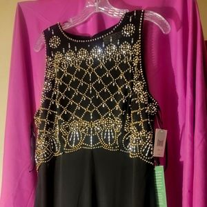 New Jackie Jon never worn floor length size 18